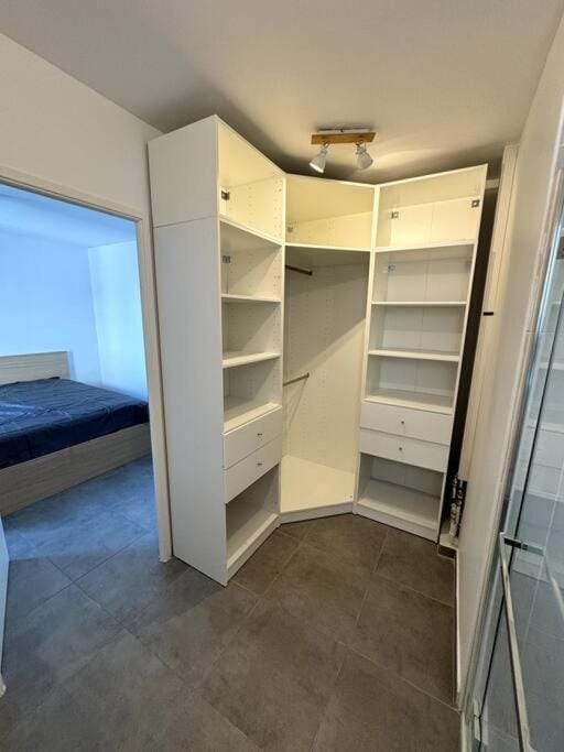 Luxueux 5 pc, Jacuzzi, rooftop, terrasse, clim Apartment in Saint-Jean-de-Védas