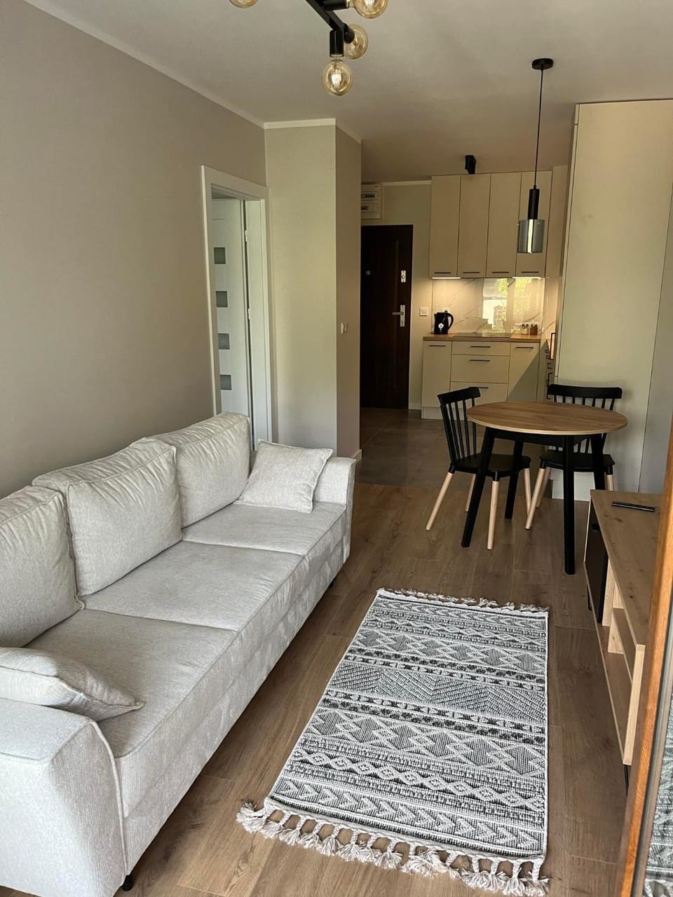 Apartament przy stacji kolejowej Apartment in Masovian Voivodeship