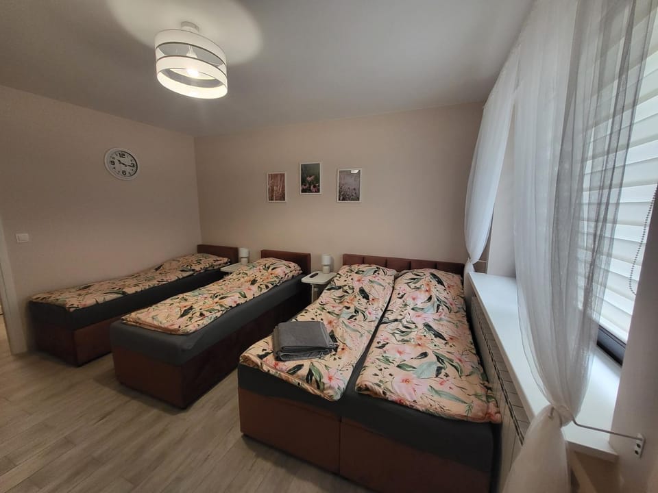 Pokój z aneksem kuchennym Apartment in Masovian Voivodeship