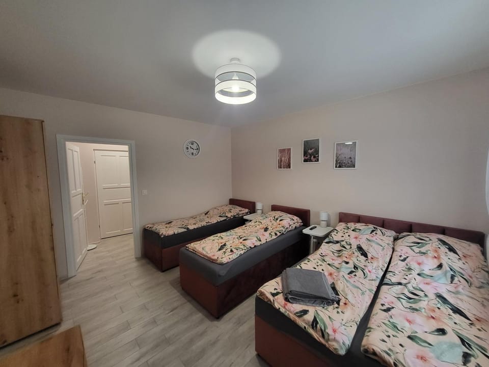 Pokój z aneksem kuchennym Apartment in Masovian Voivodeship