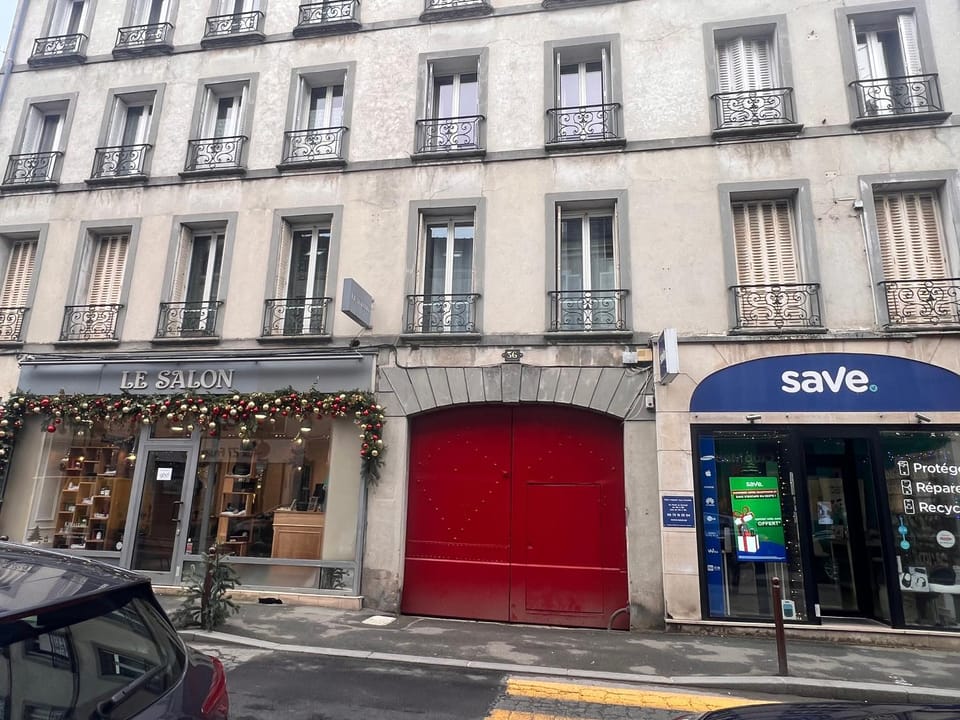 Cocon Deluxe Appartement élégant et confortable au centre de Fontainebleau, proche Insead Apartment in Fontainebleau