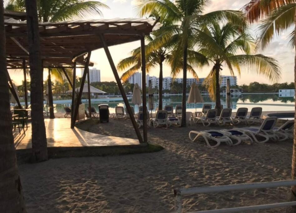 Condo by beautiful Lagoon Apartment in Rio Hato