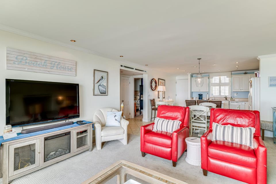 Oceanfront Atlantic Beach Condo w/ View! House in Atlantic Beach