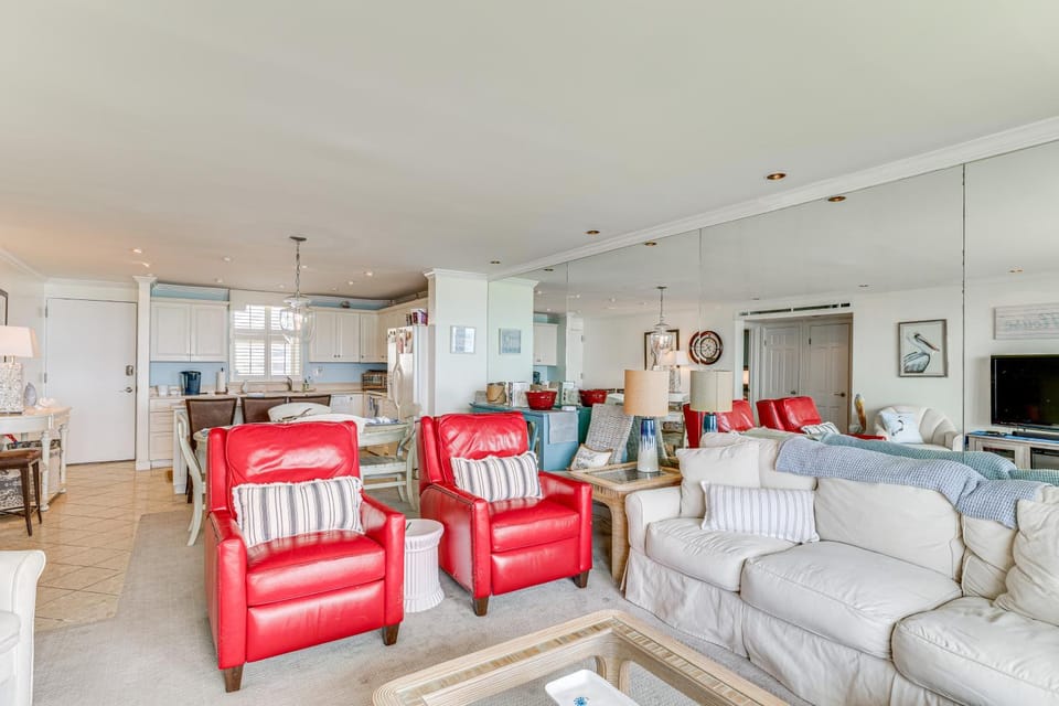 Oceanfront Atlantic Beach Condo w/ View! House in Atlantic Beach