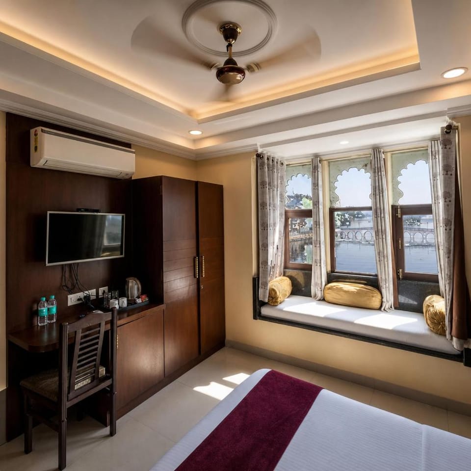 Mannat Udaipur Lakeview Boutique Hotel in Udaipur