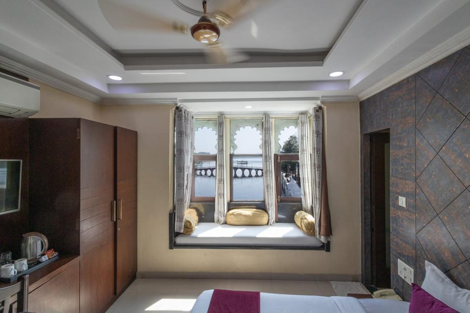 Mannat Udaipur Lakeview Boutique Hotel in Udaipur