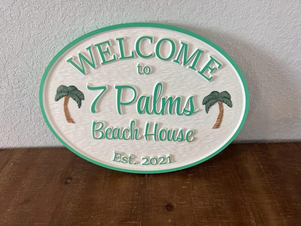 7 Palms of Surfside - Fenced Yard! Pup-Friendly Perks! House in Surfside Beach