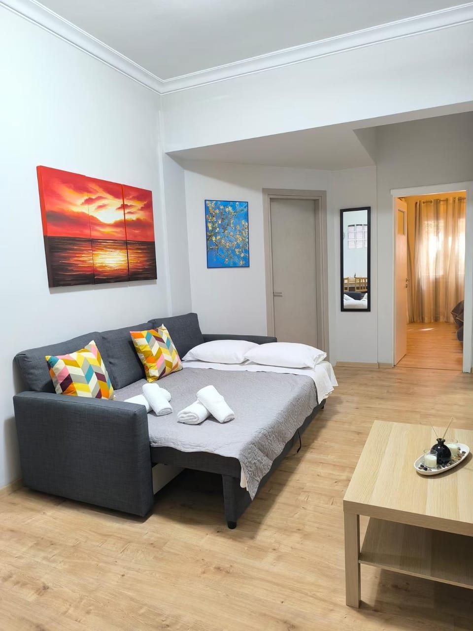 Stylish 2BR Near National Archaeological Museum Apartment in Athens