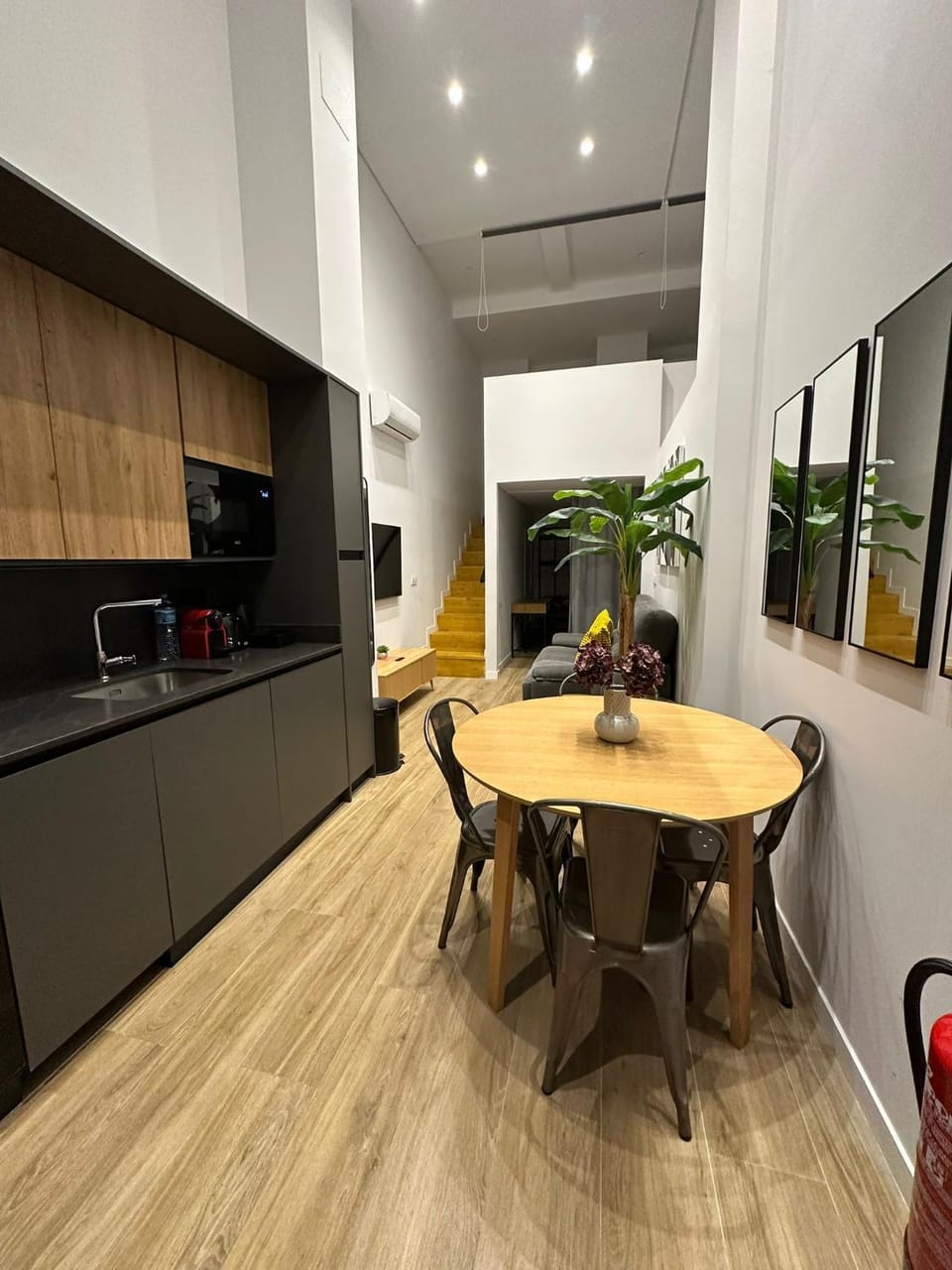 Kitchen or kitchenette