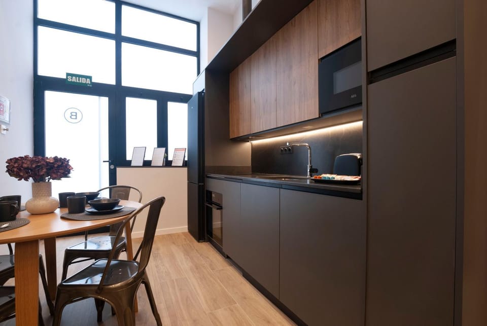 Kitchen or kitchenette