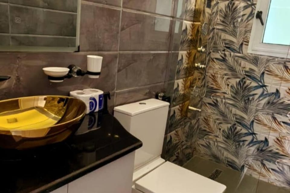 Toilet, Bathroom