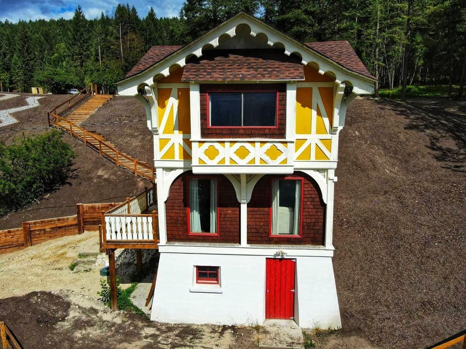 Property building, Spring, Day