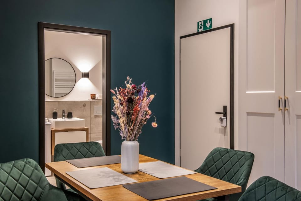 Living room, Seating area, Dining area, wardrobe