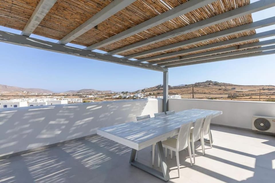 Mykonos Luxury Home with Jacuzzi Apartment in Mykonos, Mikonos 846 00, Greece