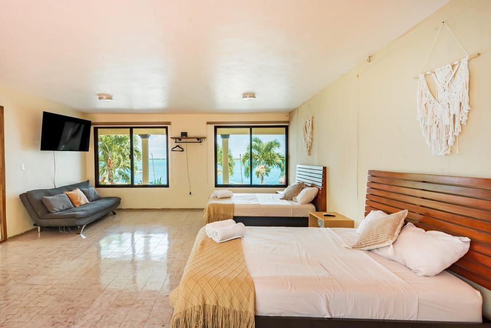Casa Sirena - A orilla de la laguna y Cenote Esmeralda House in Bacalar