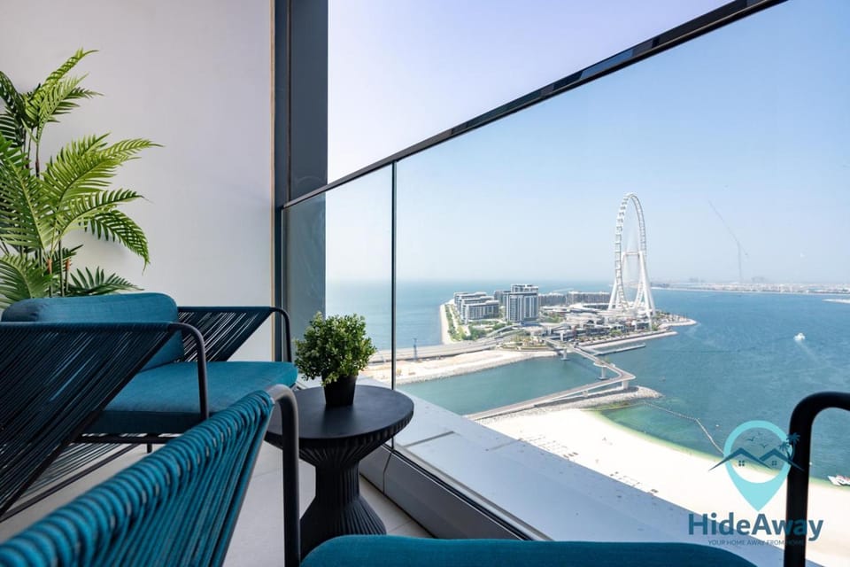 Day, Balcony/Terrace, Seating area