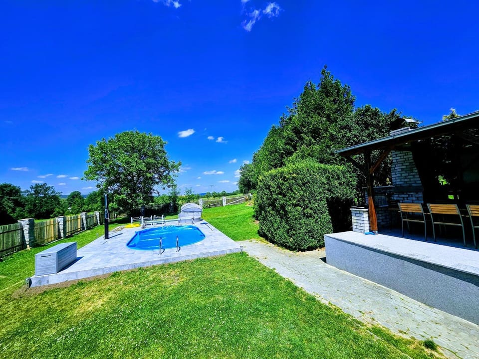 Natural landscape, Garden, Garden, Garden view, Swimming pool