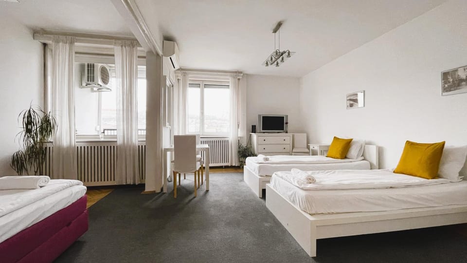 Bed, Living room, Photo of the whole room, Bedroom