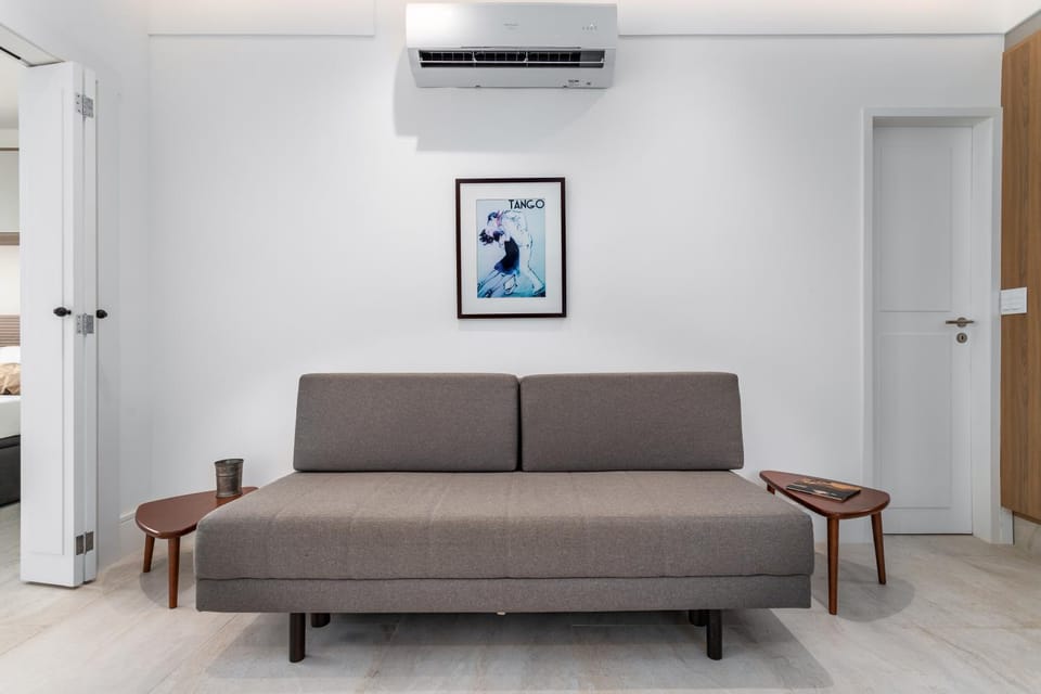 Living room, Seating area, air conditioner