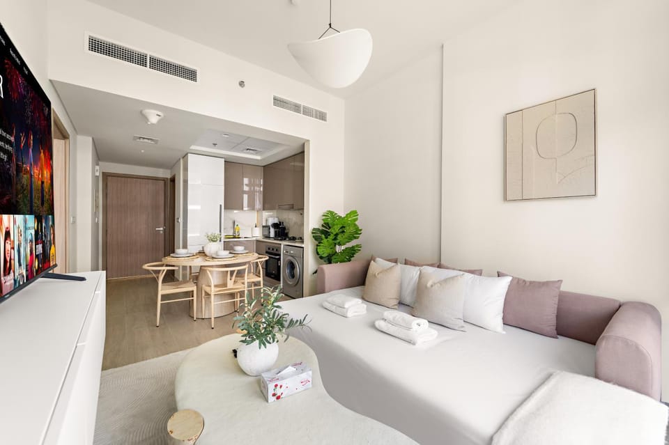 TV and multimedia, Living room, Evening entertainment, air conditioner