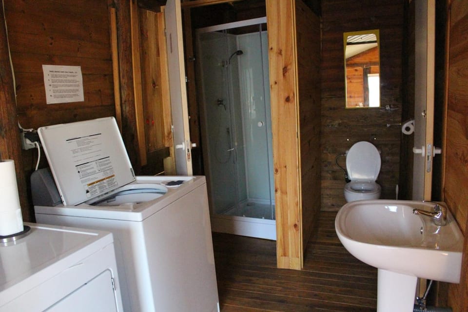 Toilet, Public Bath, Internal: Not applicable to any particular room