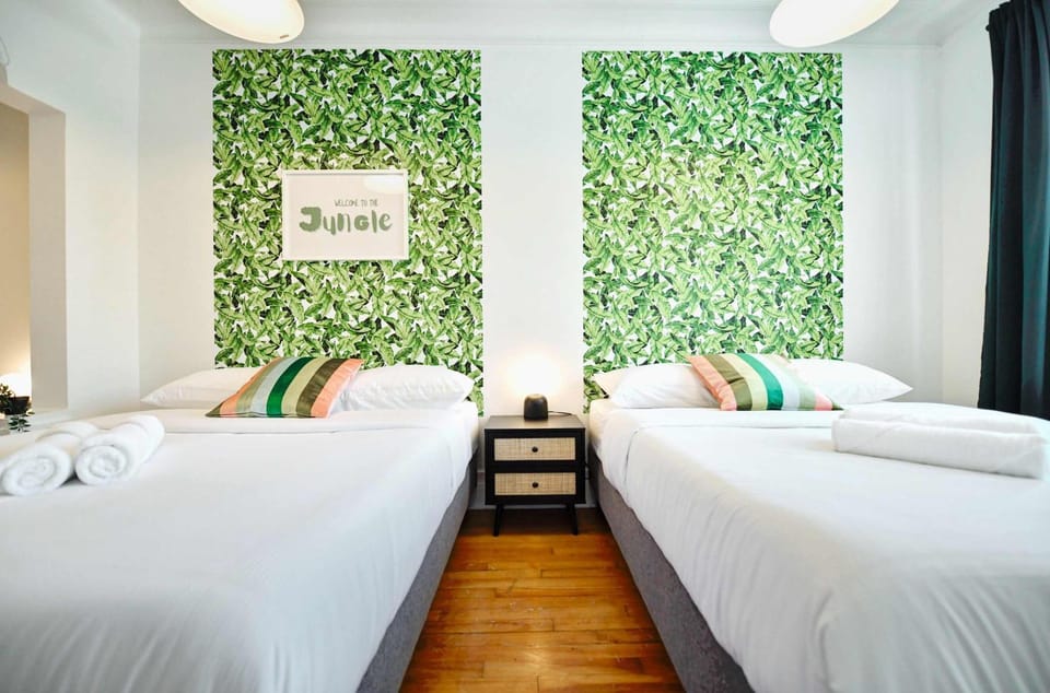 MTLVacationRentals- Le Clebard Apartment in Laval