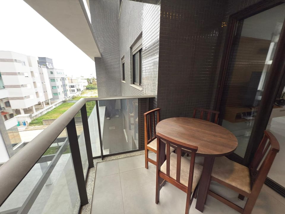 Cód 87 - Apto moderno a 150m do mar – Residencial Duetto Home Apartment in Florianopolis
