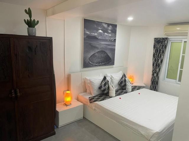 Fong Kaew and Baan Nang Fa Guesthouse Bed and Breakfast in Patong