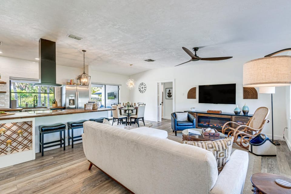 Private Pool & Dock: Relaxing Port Charlotte Oasis House in Port Charlotte