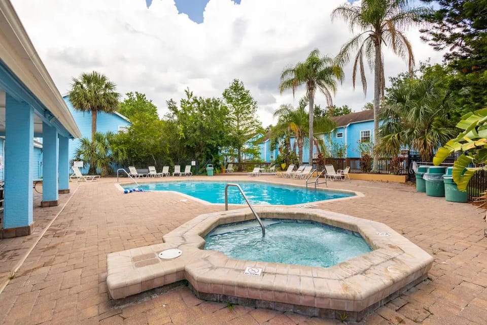 Hot Tub, Balcony/Terrace, Garden view, Swimming pool, sunbed