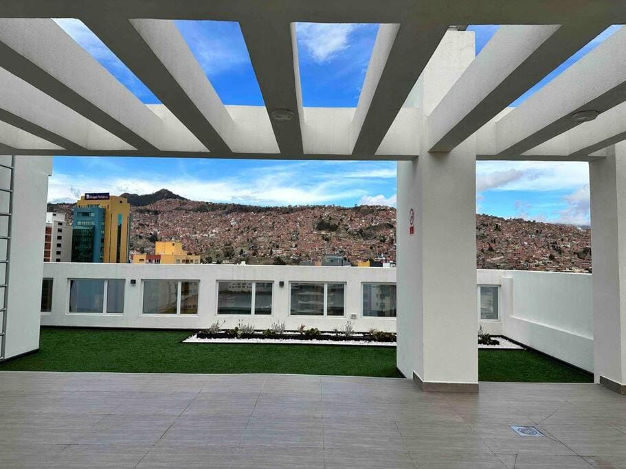 Moderno departamento cercano a Embajada Americana Apartment in La Paz