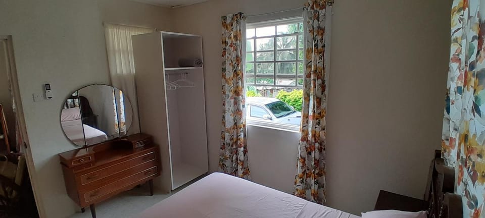 Bedroom, wardrobe