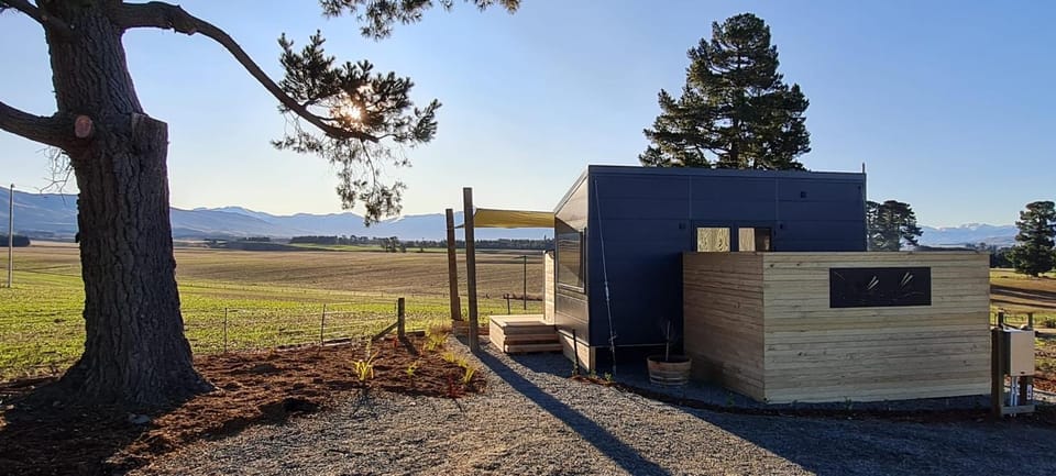 Property building, Natural landscape, Mountain view