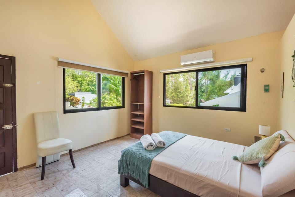 Casa Sirena - Habitaciones a orilla de la Laguna y Cenote Esmeralda Vacation rental in Bacalar