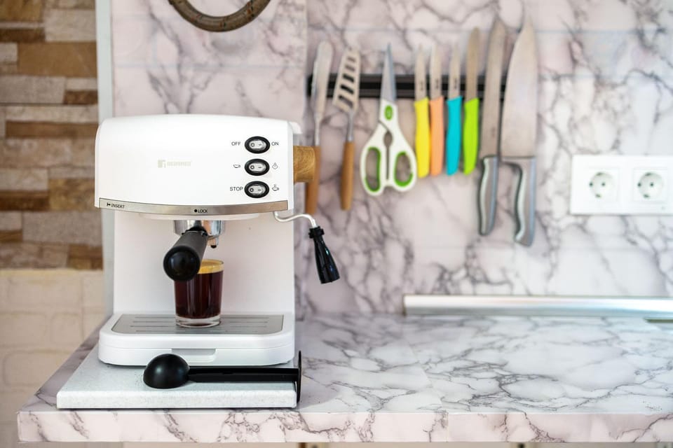 Coffee/tea facilities, Communal kitchen