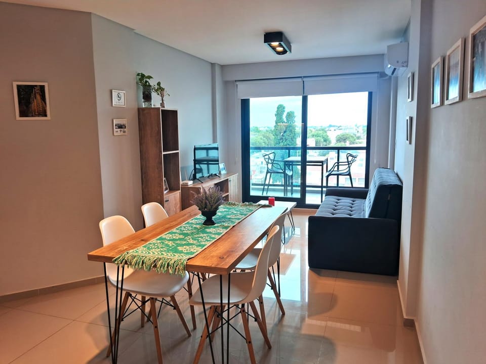 Living room, Dining area, air conditioner