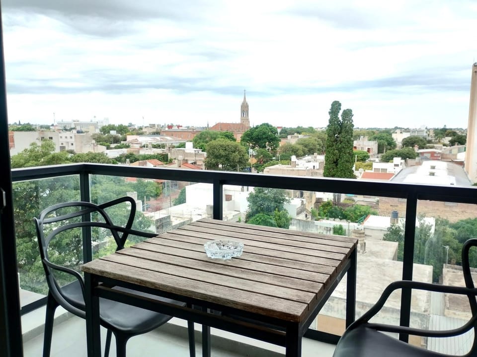 Balcony/Terrace, City view
