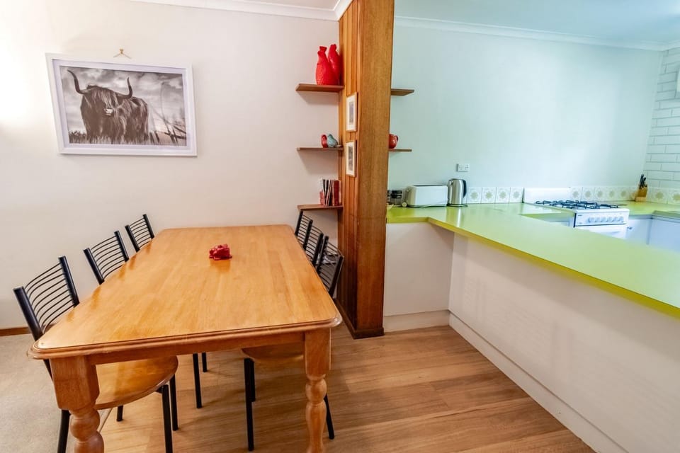 Cedar Holiday Units - Apartment 2 House in Porepunkah