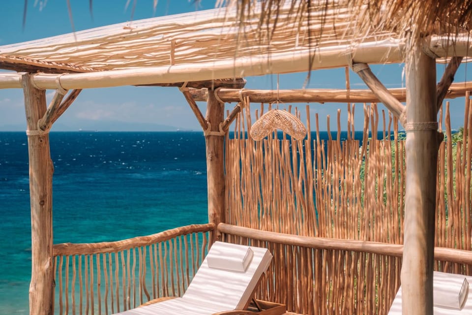Sea view, sunbed