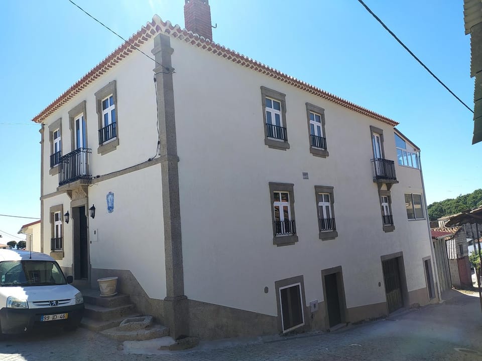 Property building, Location