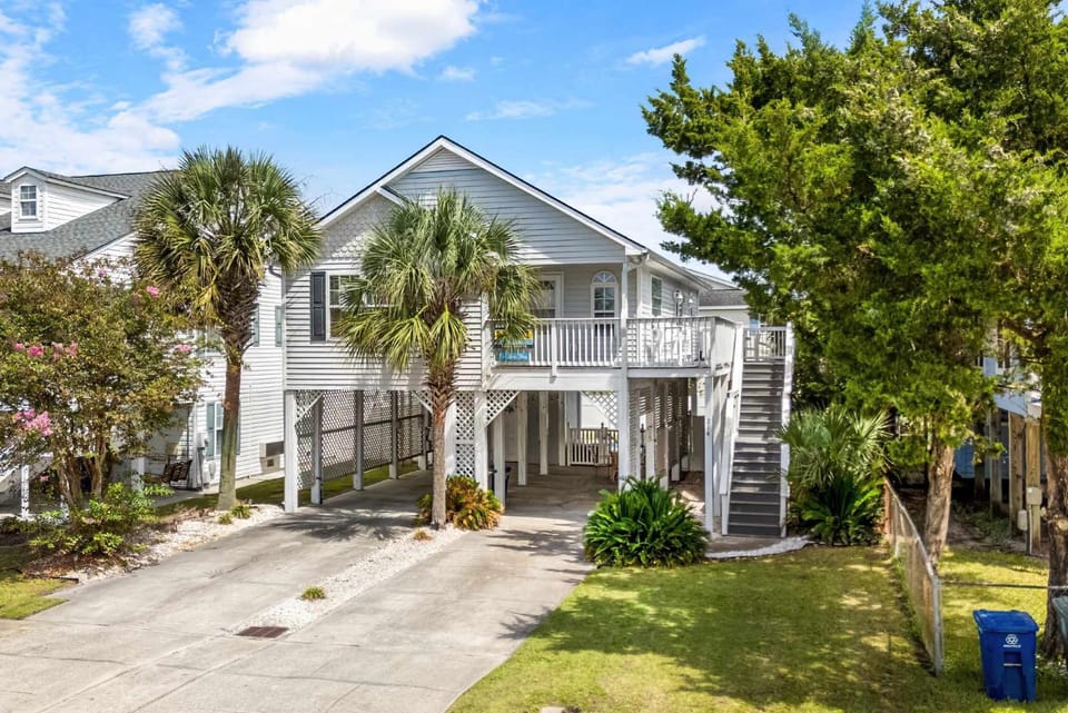 Beach House with Pool - North Myrtle Beach House in North Myrtle Beach