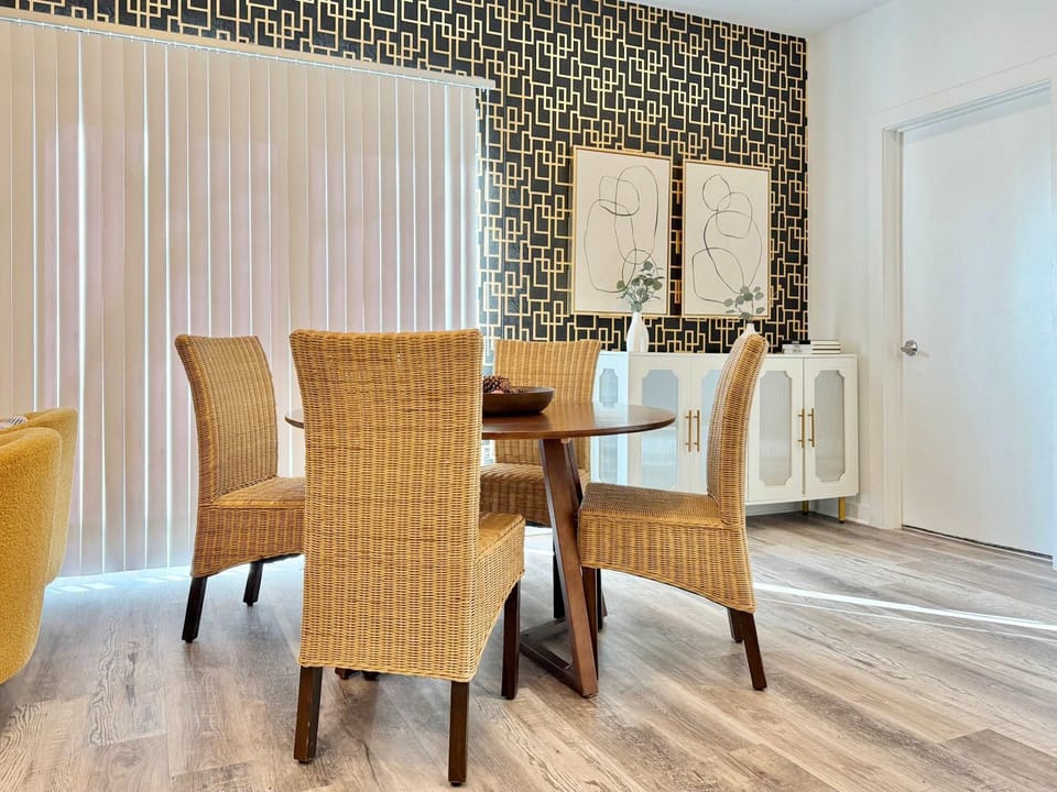 Brand New Condo with Balcony Washer Dryer 542Blvd House in Atlanta