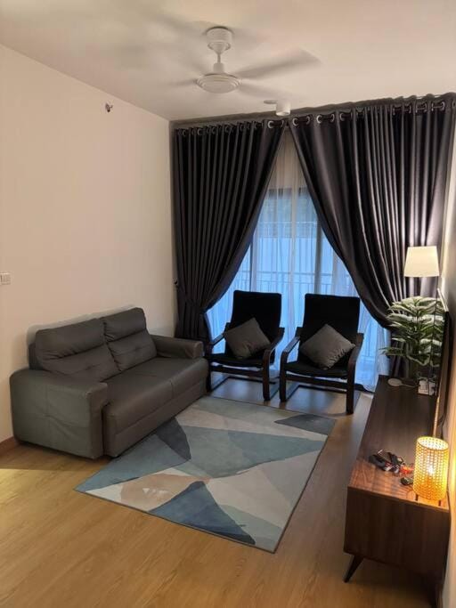 Adamanly Homestay at Gamuda Cove, Splashmania Apartment in Selangor, Malaysia