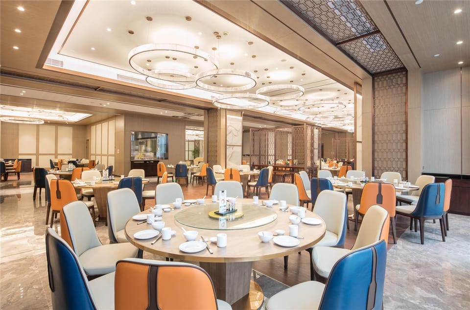 Restaurant/places to eat, Restaurant/places to eat