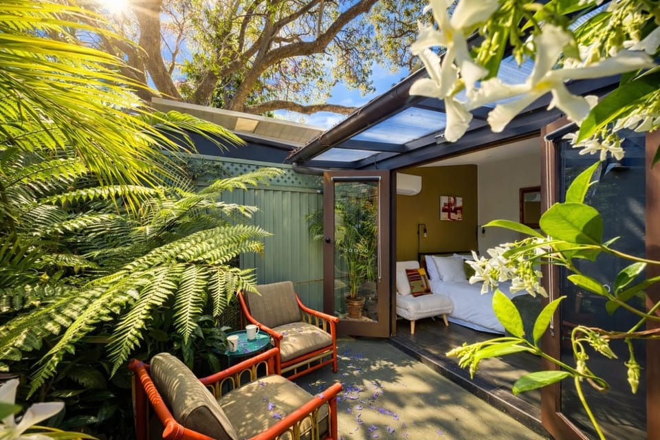 Balmain Village Retreat AC Free Street Parking City 3km Apartment in Rozelle