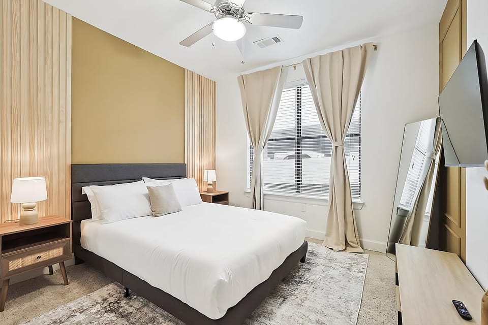 Bed, Bedroom
