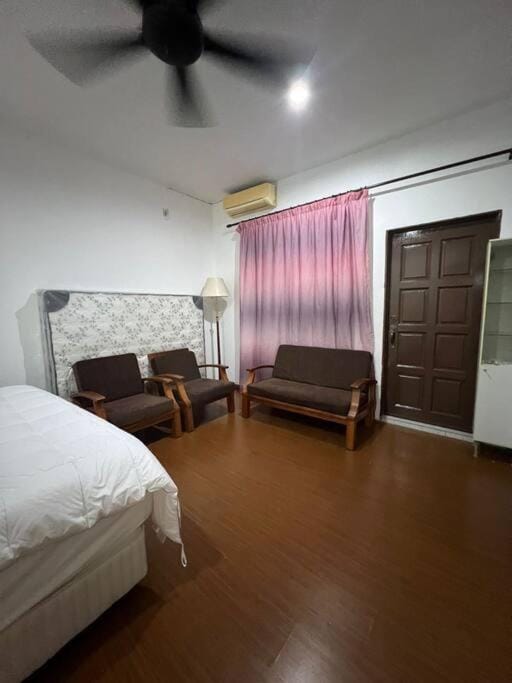 Mael's Homestay Seksyen 16 Shah Alam House in Selangor, Malaysia