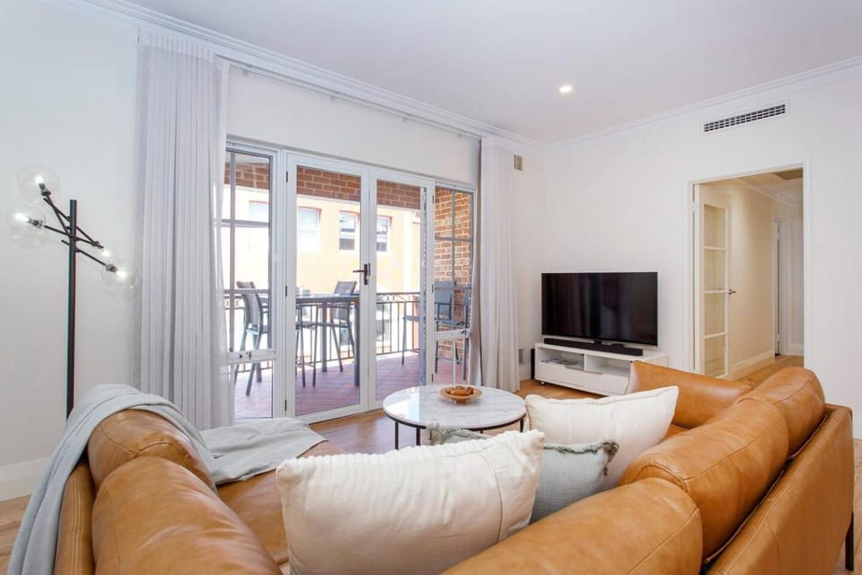 Diamonds By The Dock2 King Beds Premium West End Apartment in Perth
