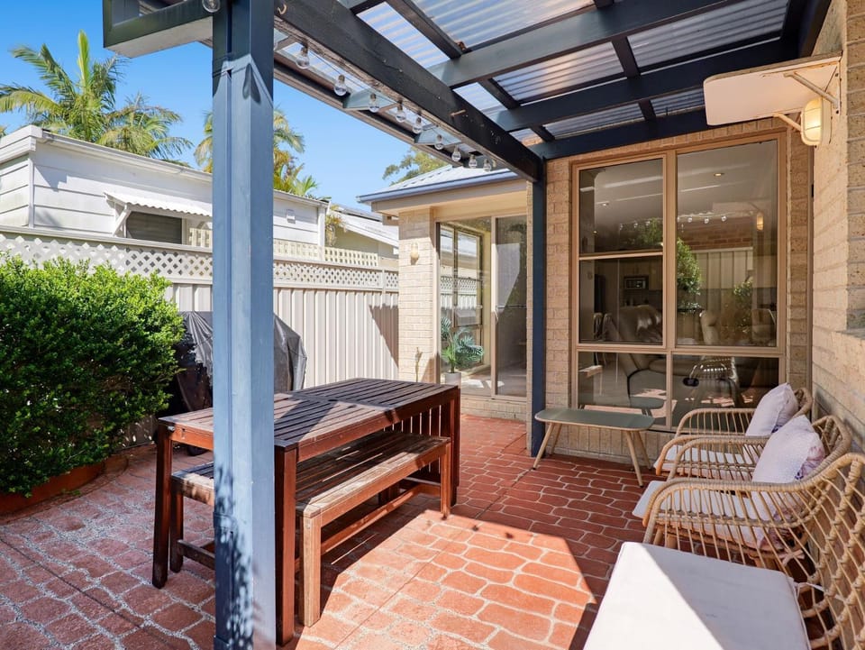 Patio, BBQ facilities, Balcony/Terrace, Seating area, Dining area