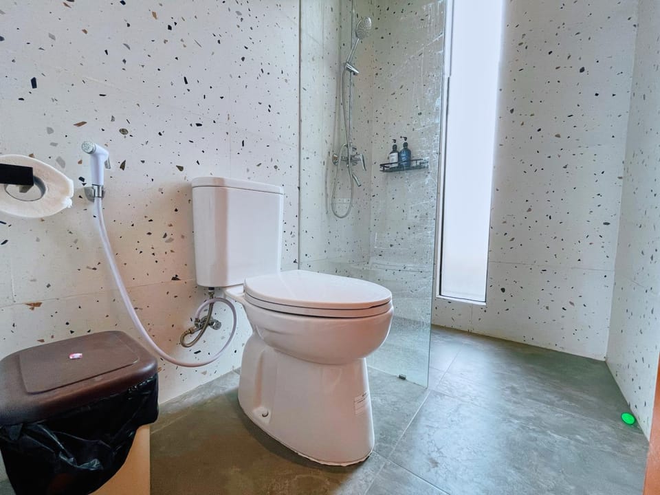 Toilet, Bathroom